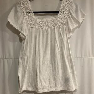 Super cute blouse! (never worn)